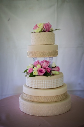 Romantic Wedding Cake